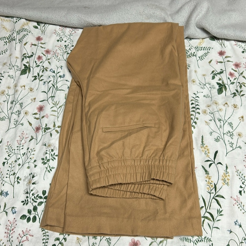 Fleece trousers. Wide leg.